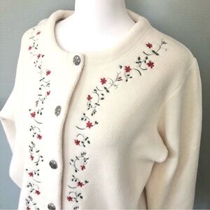 L.L. Bean Womens Button Up Cream Cardigan with Red Floral Embroidery M Reg